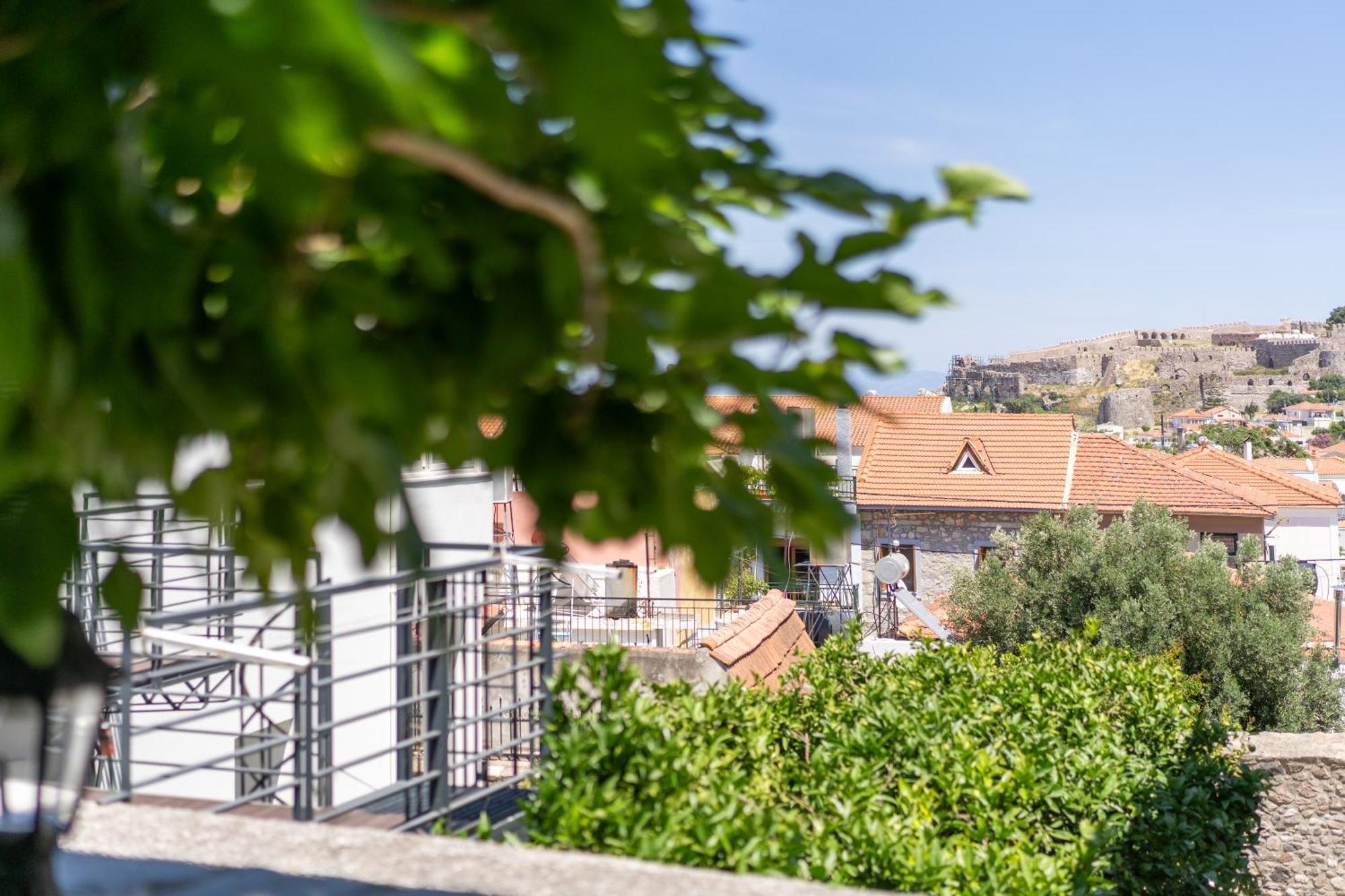 Spacious Home With Yard, Mytilene Lesvos Zewnętrze zdjęcie